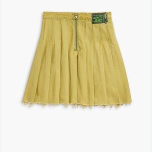 Levi’s x Barbie Ferreira limited edition pleated skirt, raw, distressed hem.